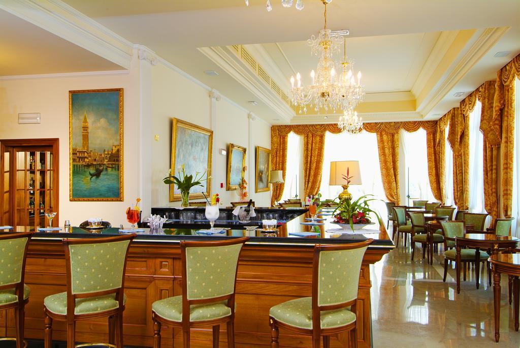 Hotel La Residence & Idrokinesis Абано Терме Екстериор снимка